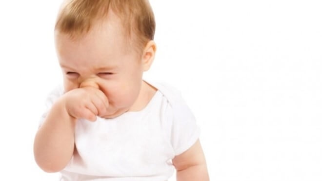 Lạm dụng nước muối có thể khiến mũi trẻ bị khô