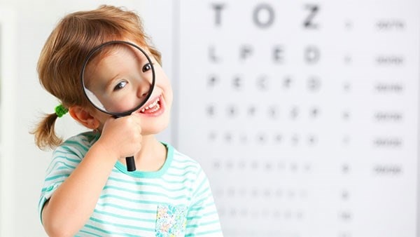 Tăng thị lực cũng là tác dụng của kẽm cho bé