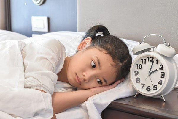 Trẻ nhỏ thường hay khó ngủ khi bị thiếu kẽm