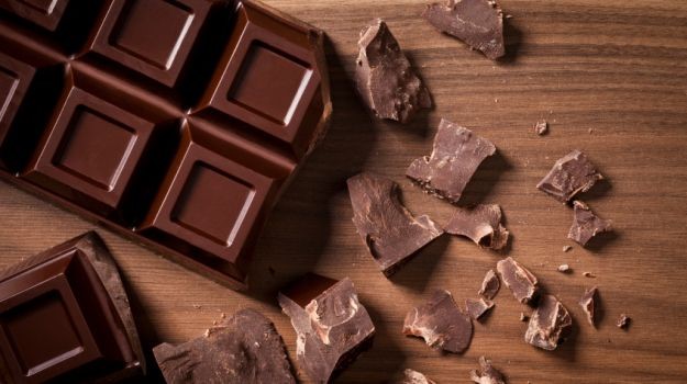 Tuy giàu kẽm nhưng bé từ 3 tuổi mới nên dùng chocolate đen